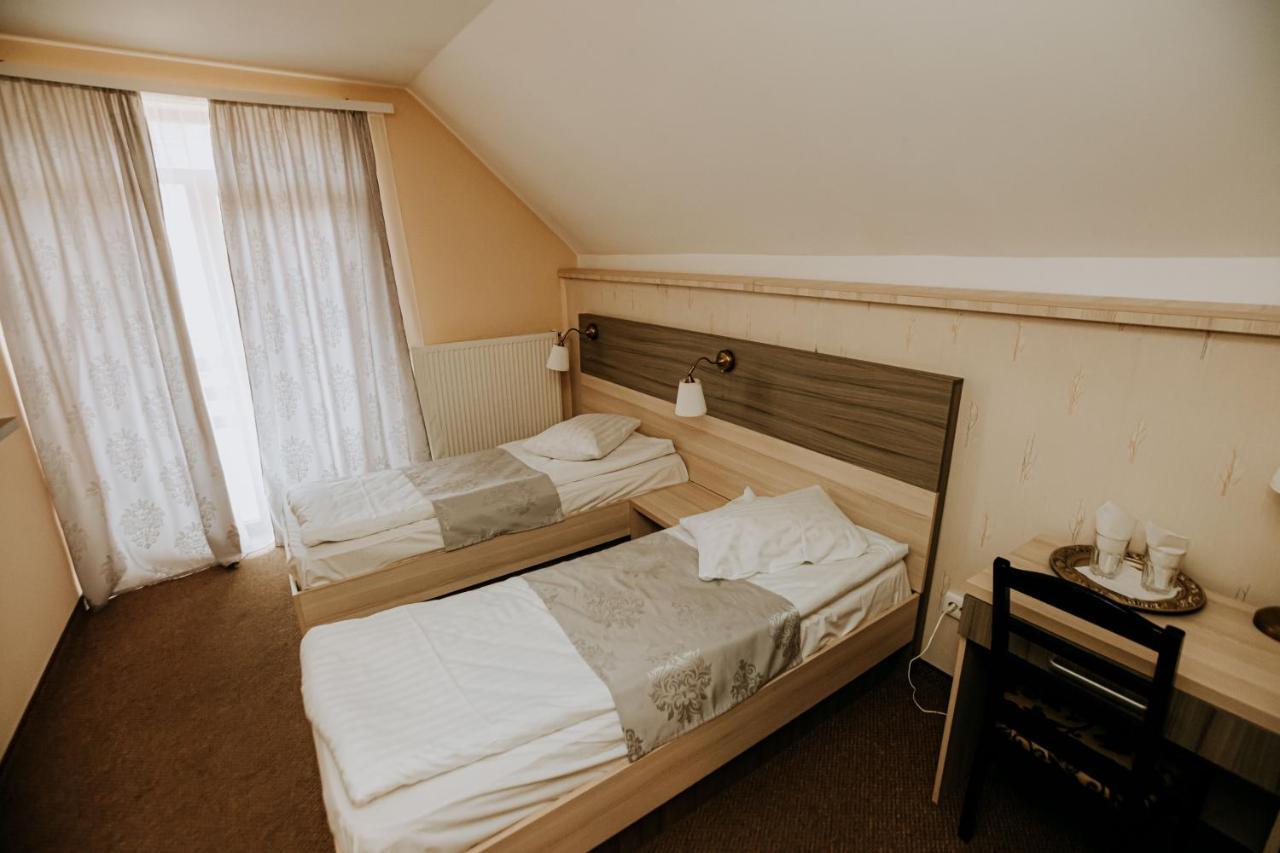 Guest House Lacul Linistit Моняса Экстерьер фото
