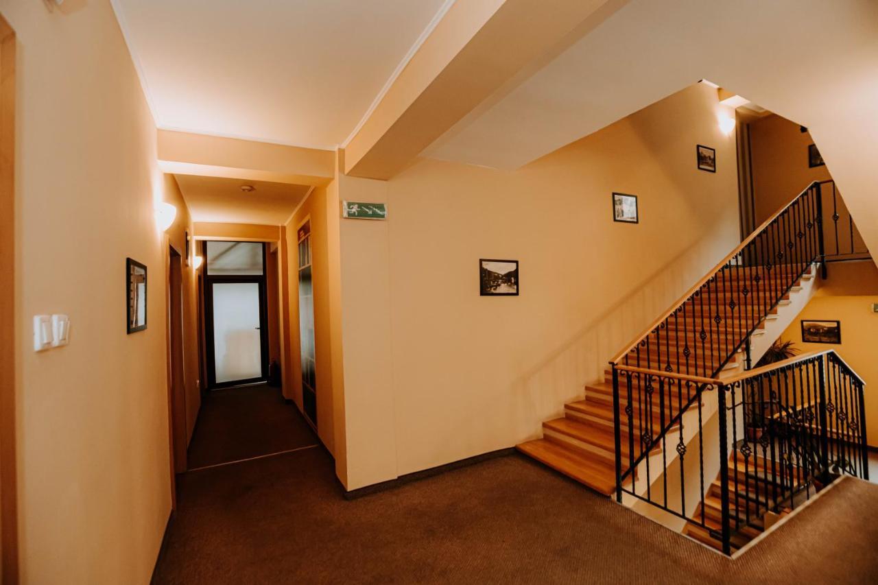 Guest House Lacul Linistit Моняса Экстерьер фото
