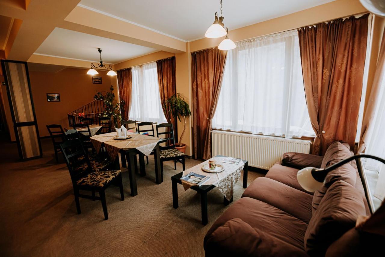 Guest House Lacul Linistit Моняса Экстерьер фото